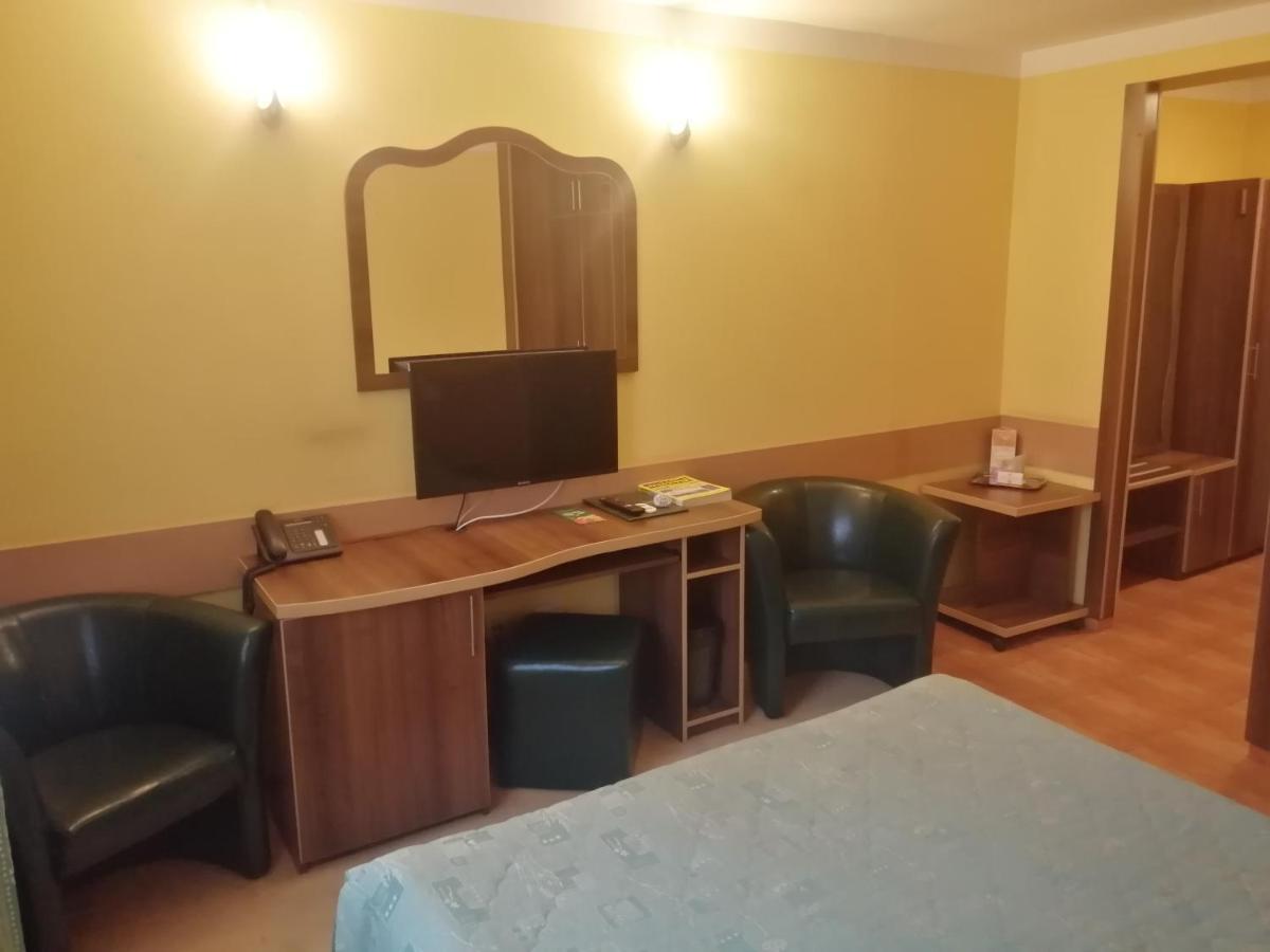 Hotel Sud Giurgiu Екстериор снимка