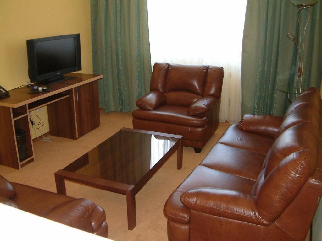 Hotel Sud Giurgiu Екстериор снимка